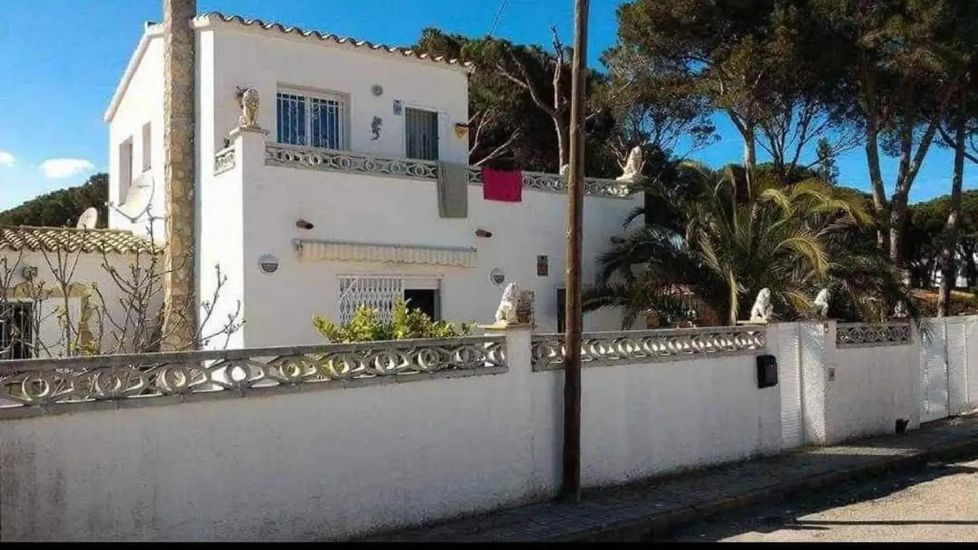 Cozy House In L'Escala With Garden Villa